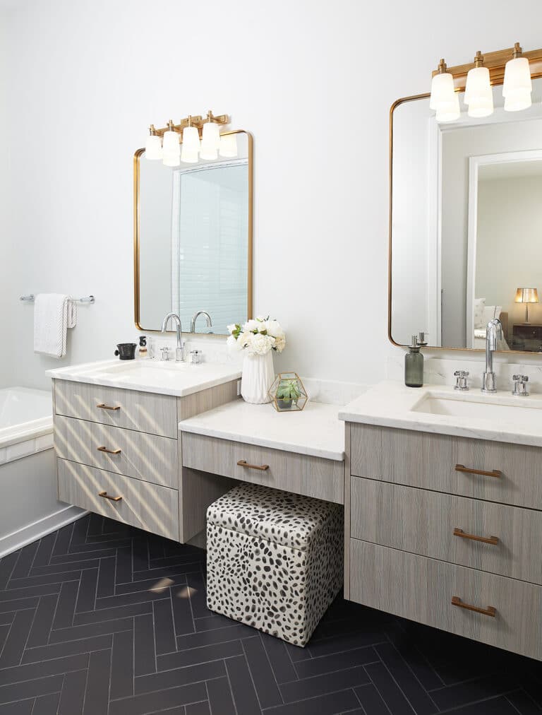 Crosswell Ave Grey Gold Bathroom