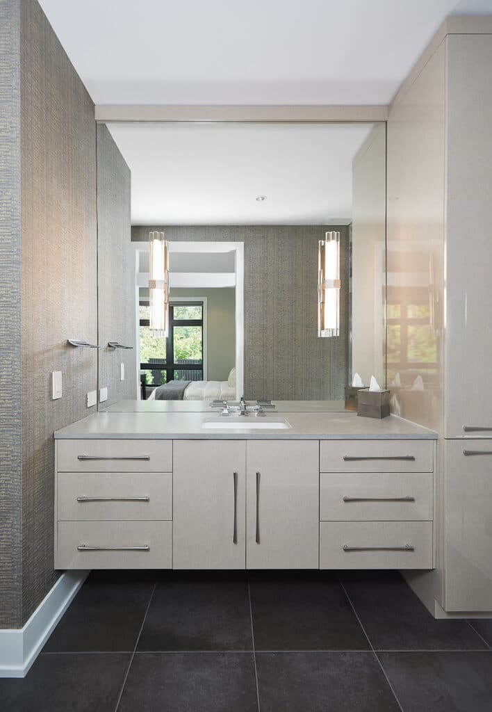 Dreamwood Contemporary Full Bathroom (2)