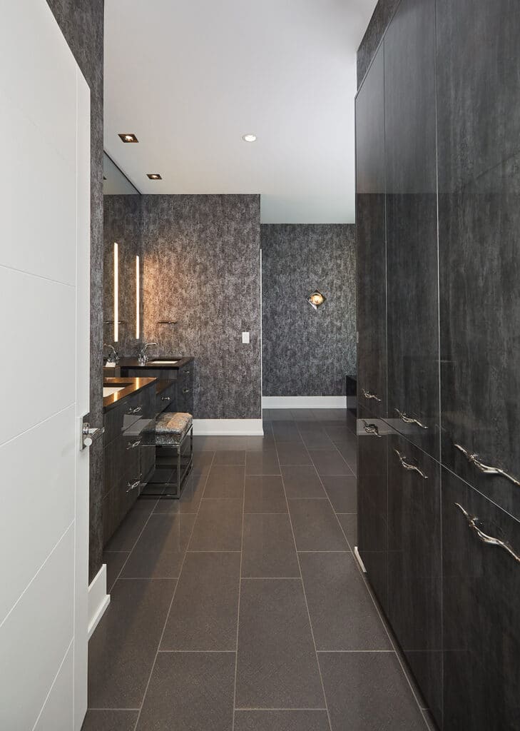 Dreamwood Contemporary Master Bathroom