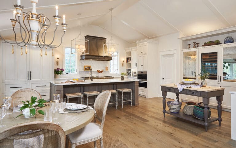 French Country Eat-In Kitchen